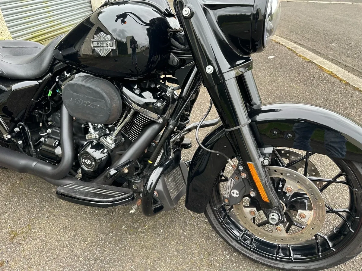 Harley Davidson Road King Special - Image 3