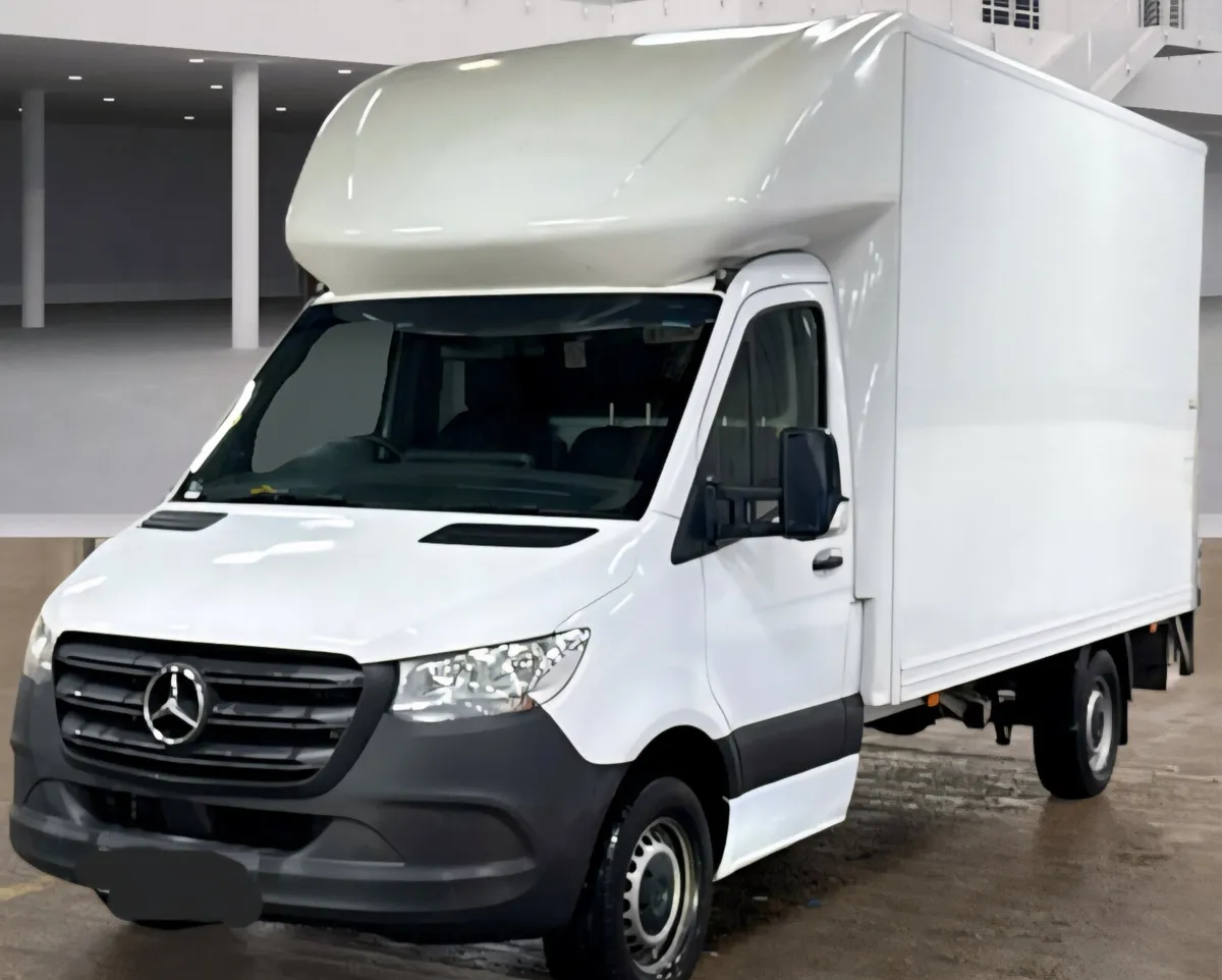 2023 MERCEDES SPRINTER LUTON - Image 2