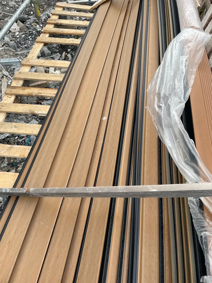 Composite Cladding Ship Lap Oak - Image 1