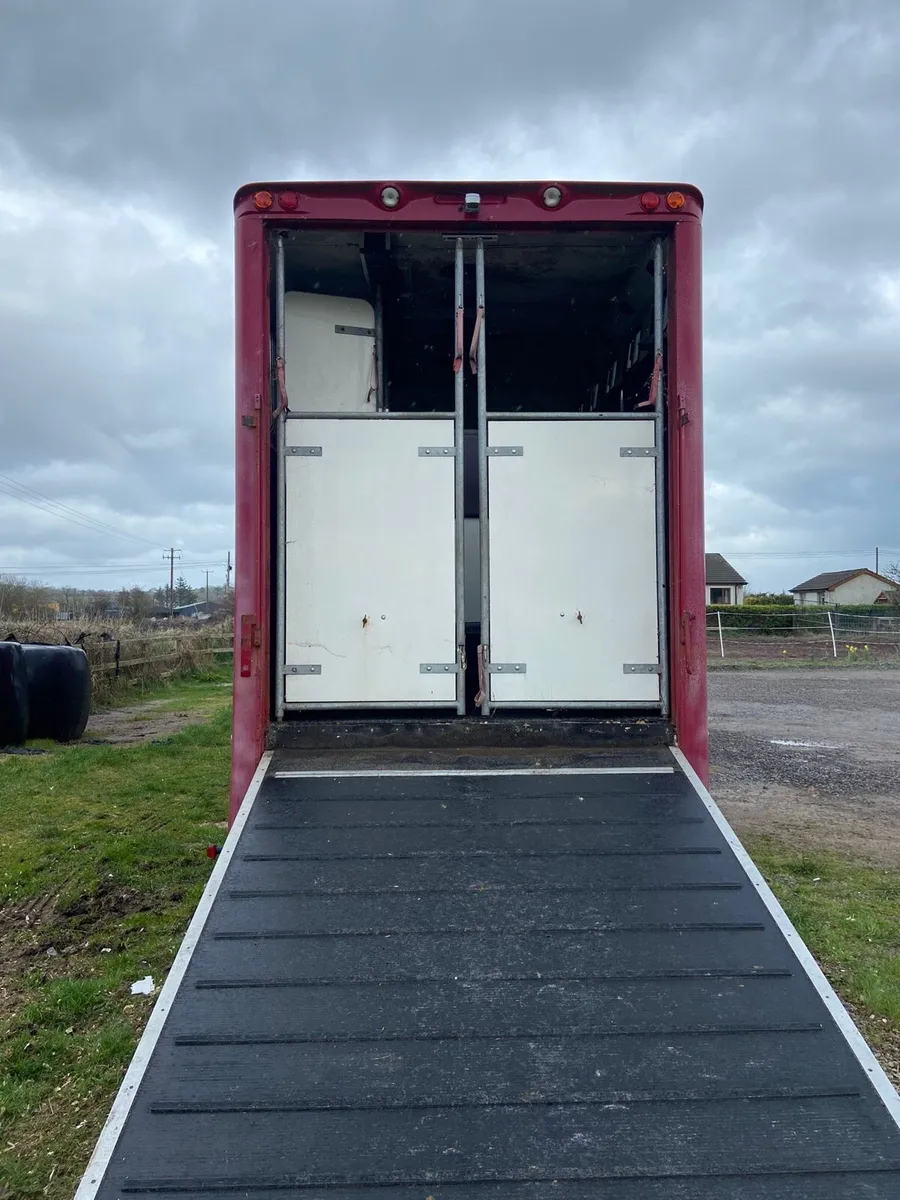 Horse lorry - Image 4