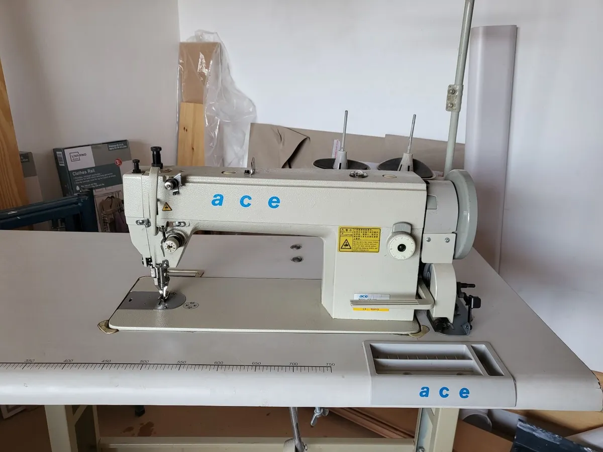 Industrial Sewing Machine - Image 2