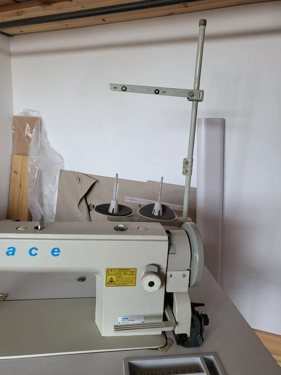 Industrial Sewing Machine - Image 3