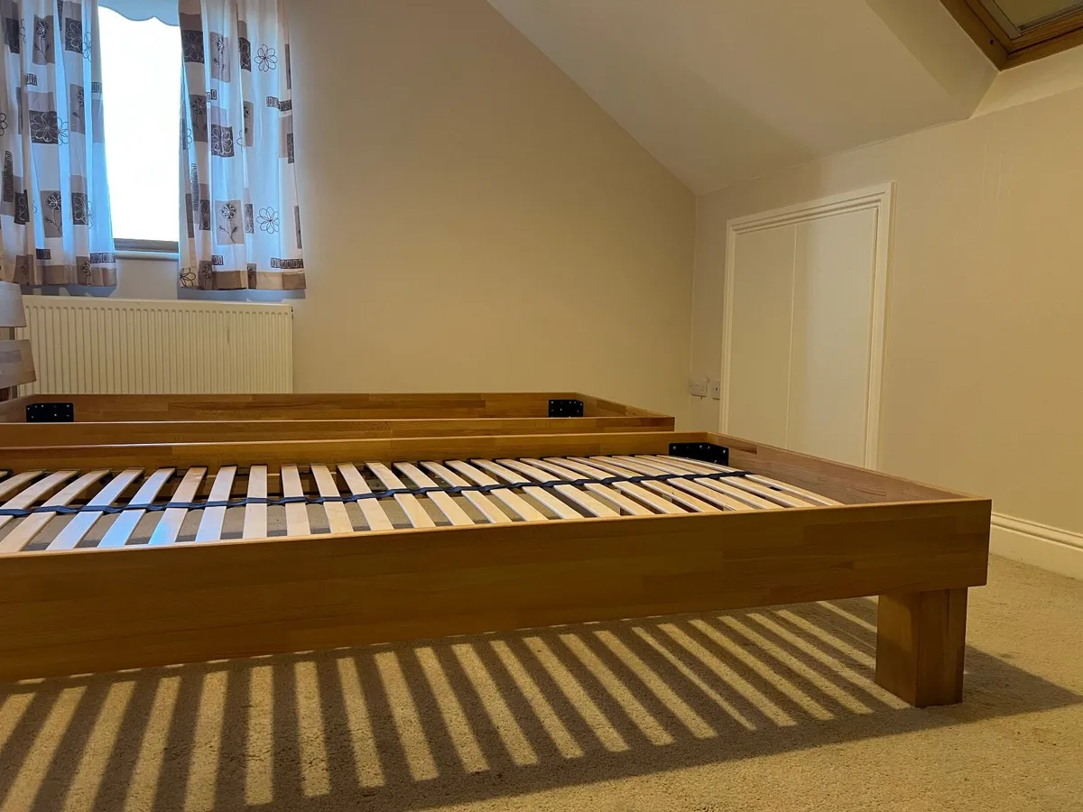 Slatted bed Frame 90 x 200 m - Image 1