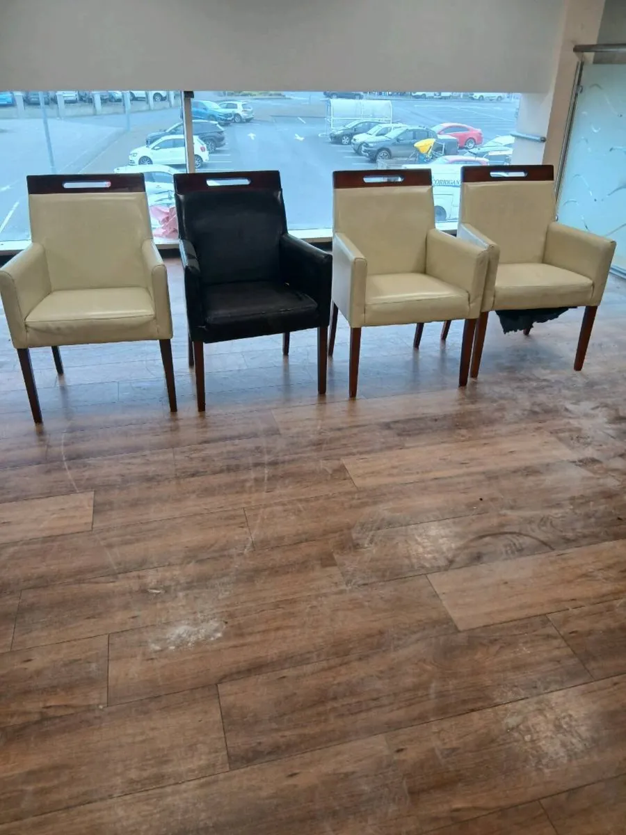 Tables and chair's - Image 1