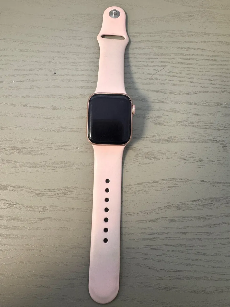 Apple Watch - Image 4