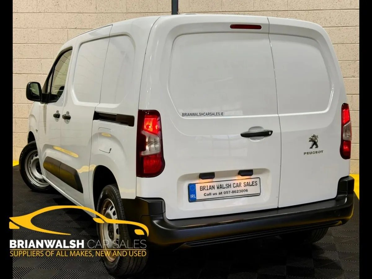 Peugeot Partner ACTIVE PLUS 1.5 BLUE H HDI - Image 2