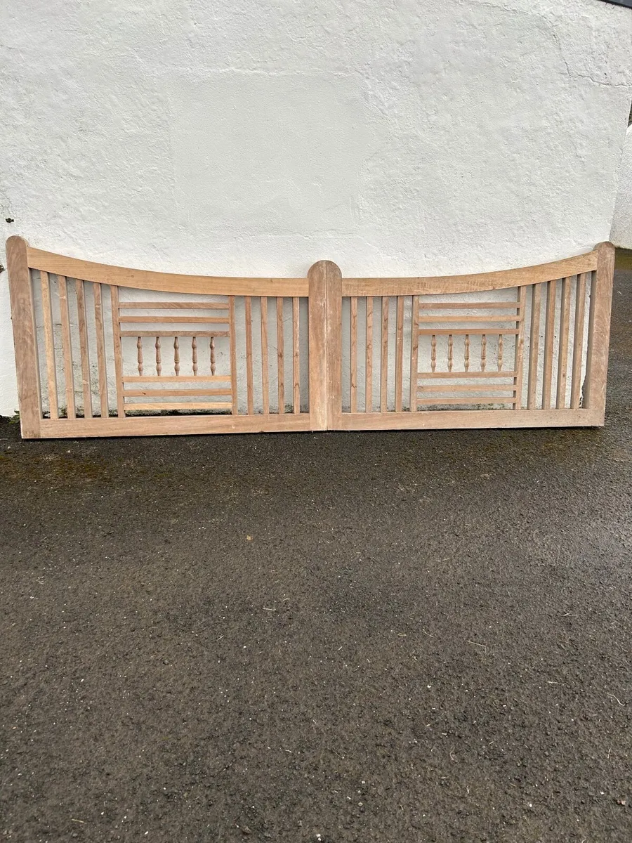 Hardwood gates 3240 m wide - Image 2