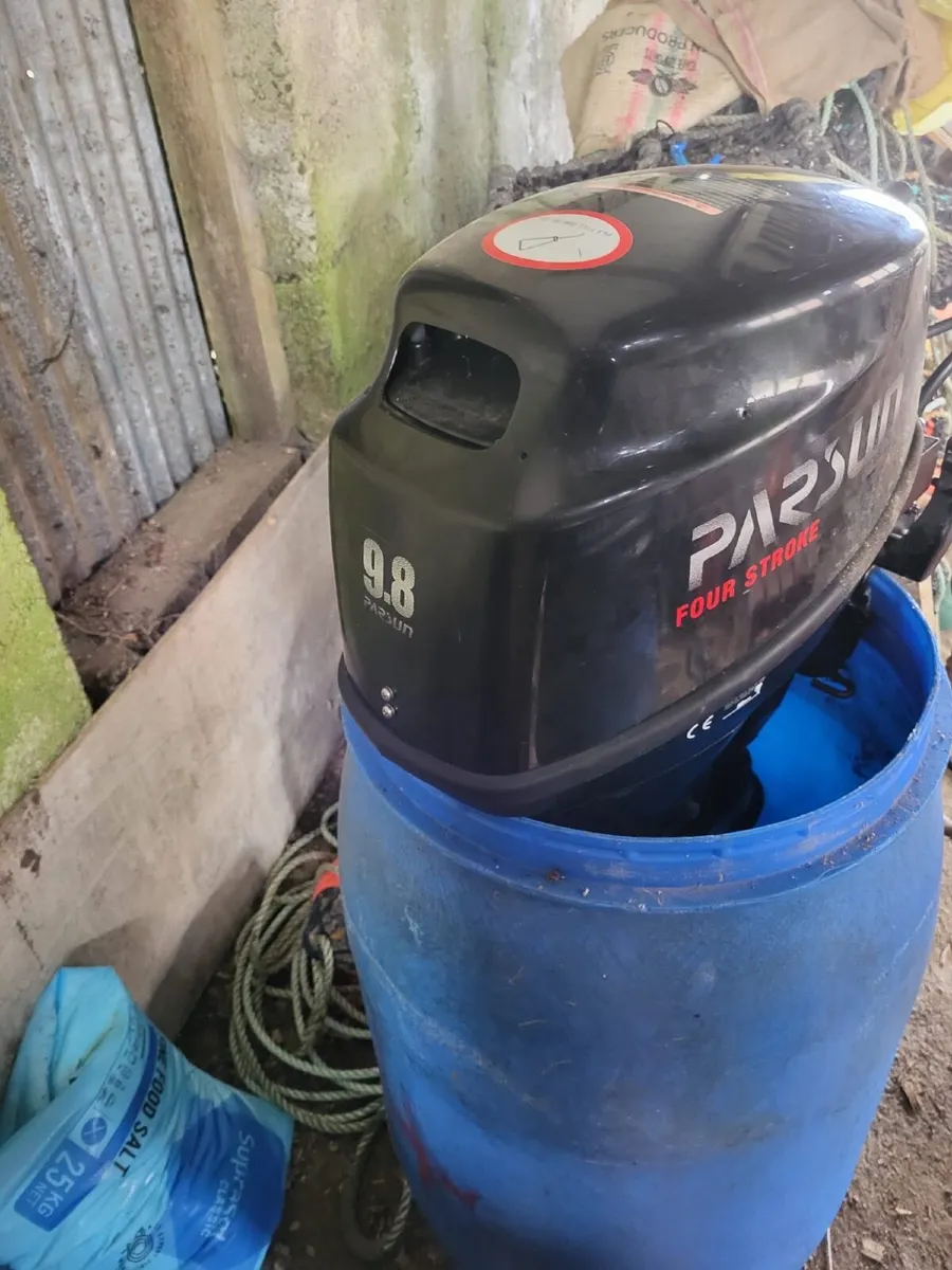 Parsons outboard engine - Image 1