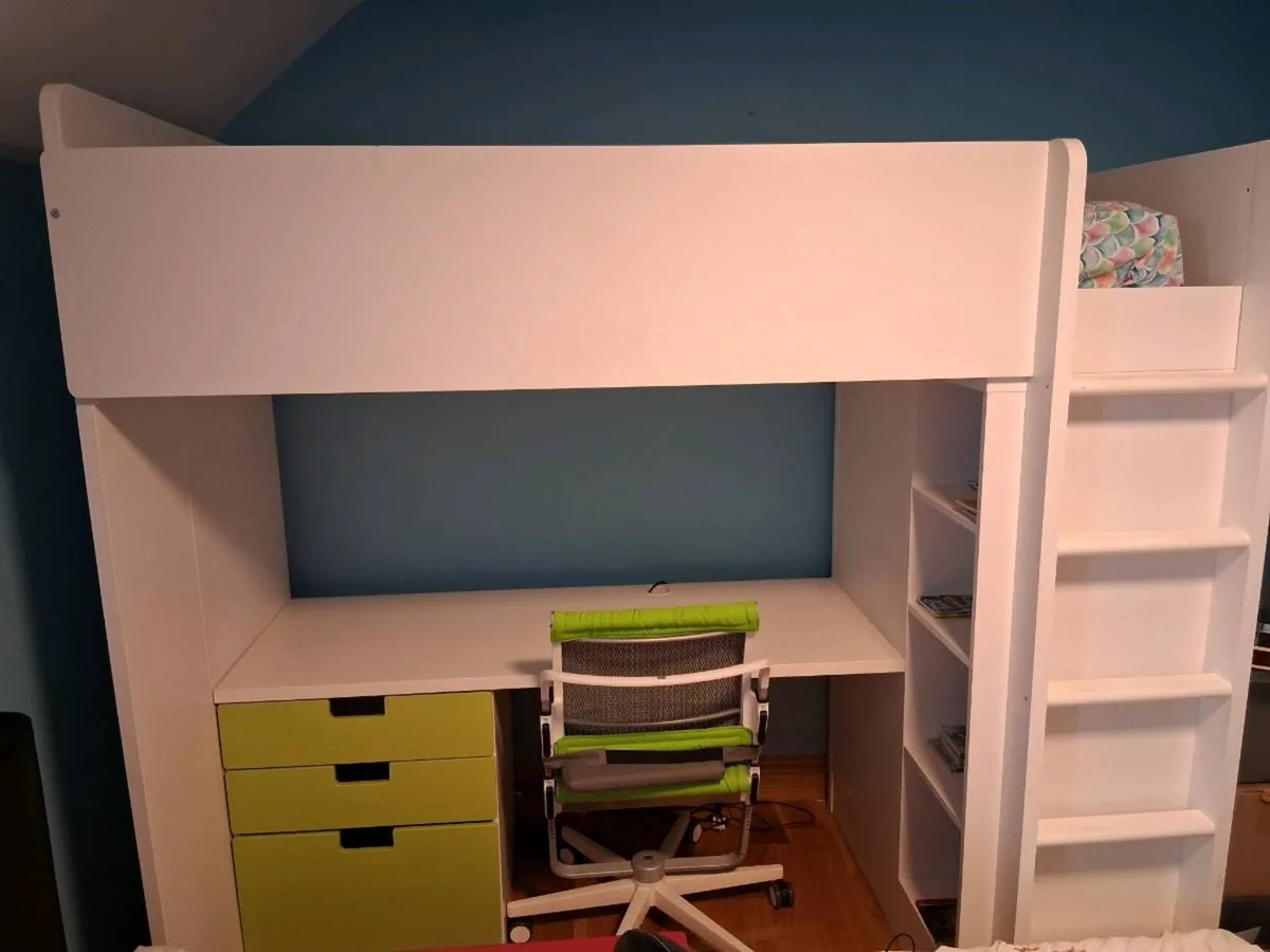 Bunk bed - Image 1