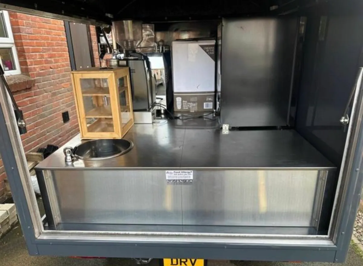 Tuktuk coffee van - turnkey business - Image 3