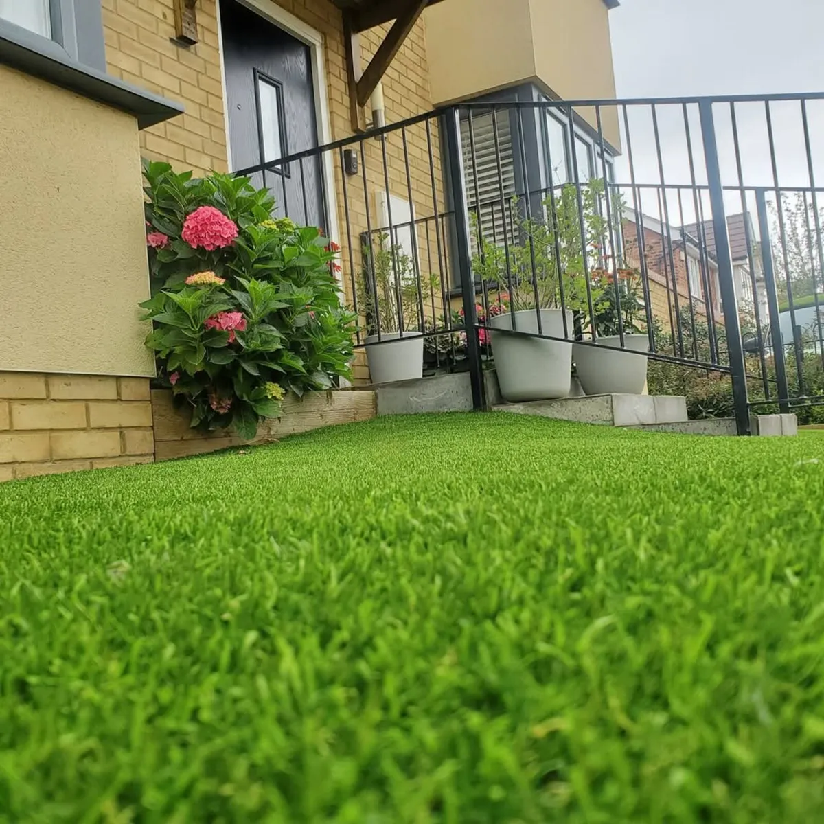 New 40mm Premium Artificial Grass Free Delivery - Image 1
