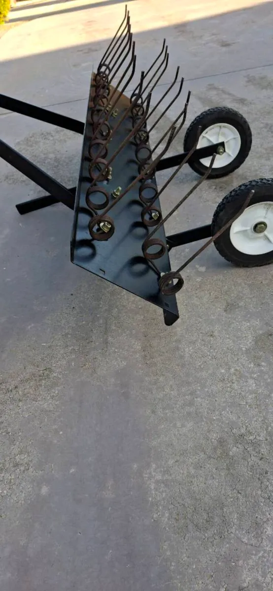 Scarifier Thatcher For Ride On Mower - Image 4