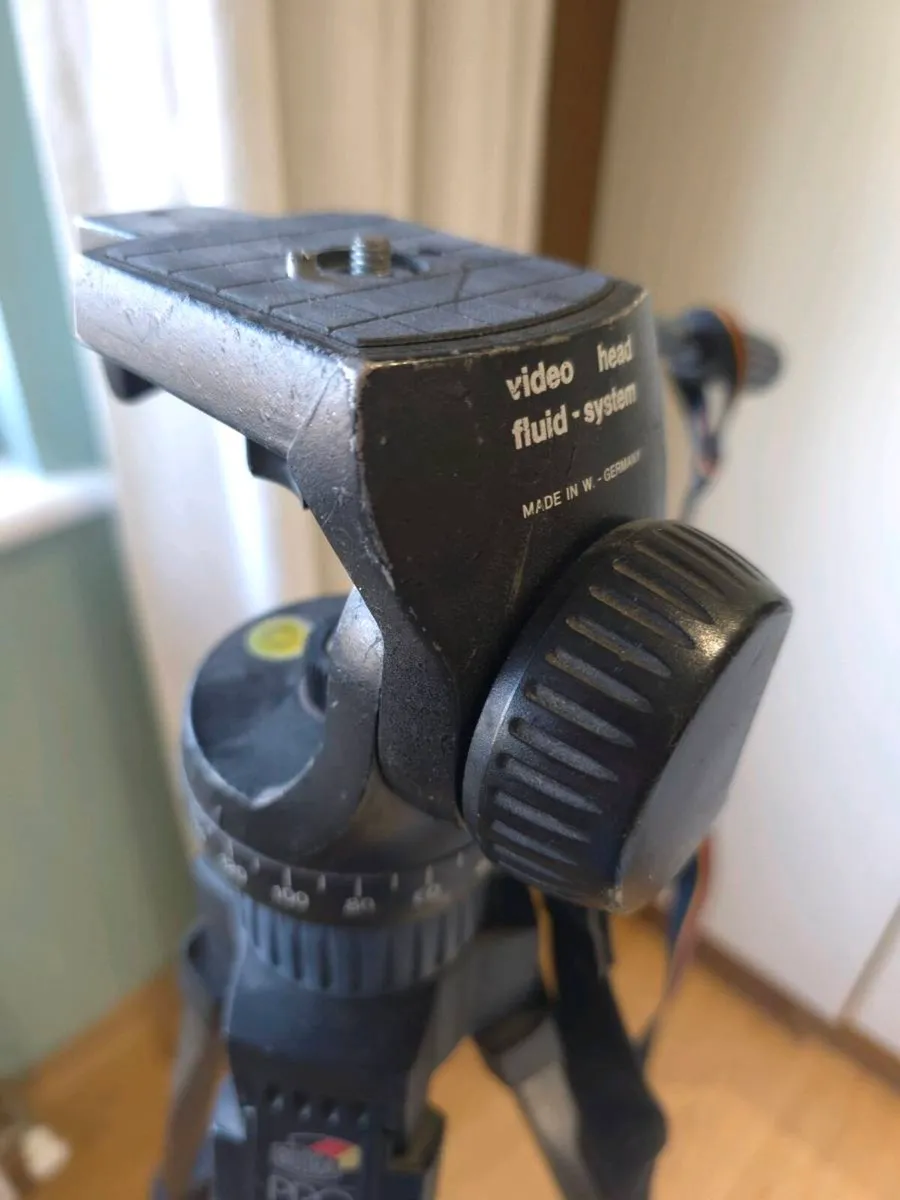 Bilora Pro 930 Tripod - Image 3