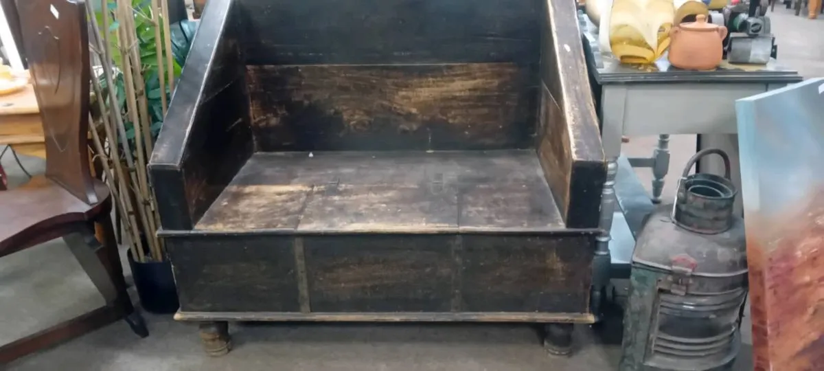 Rustic Oak Settle - Image 1