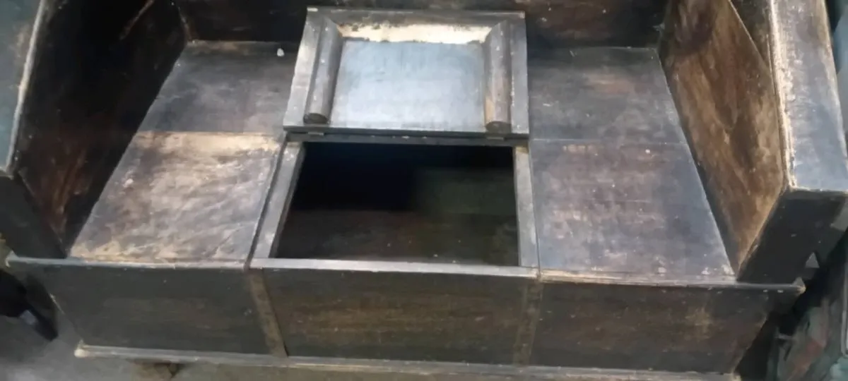 Rustic Oak Settle - Image 2