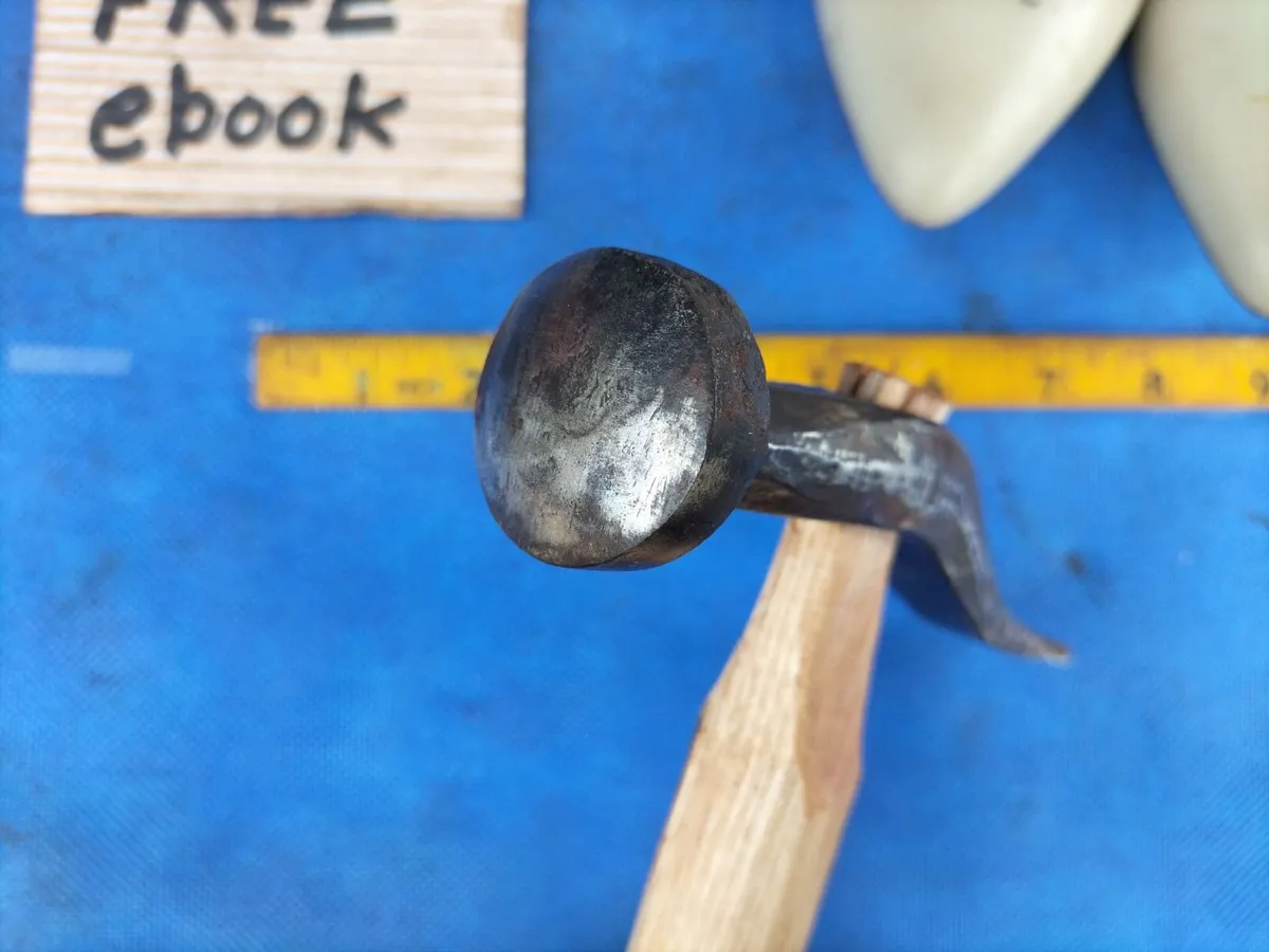 Cobblers Hammer and Lasts - Image 2