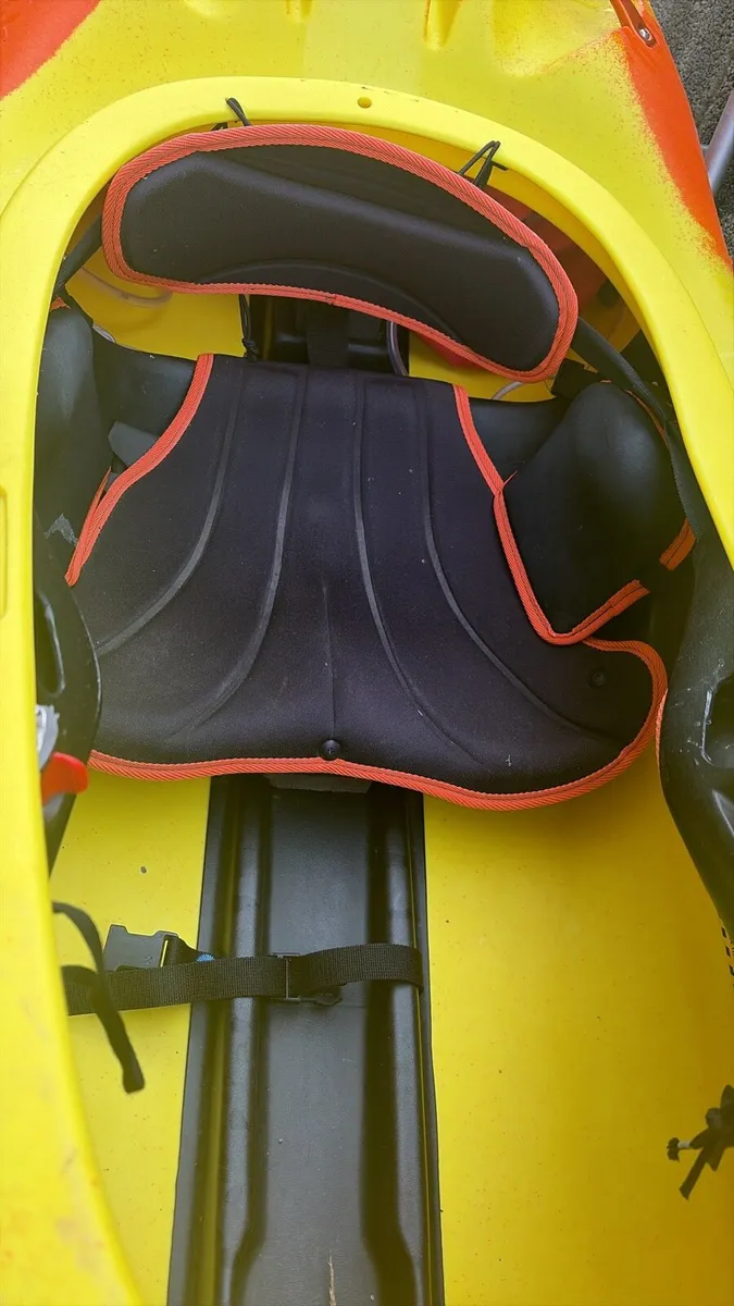 Pyranha scorch kayak size large - Image 2