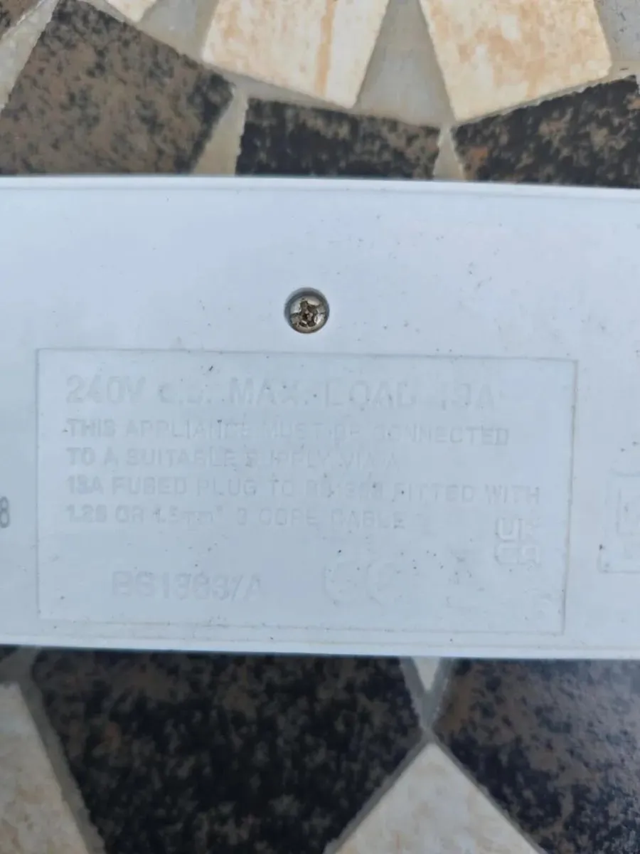 10+Metres Camping Electric Hook Up Cable - Image 3