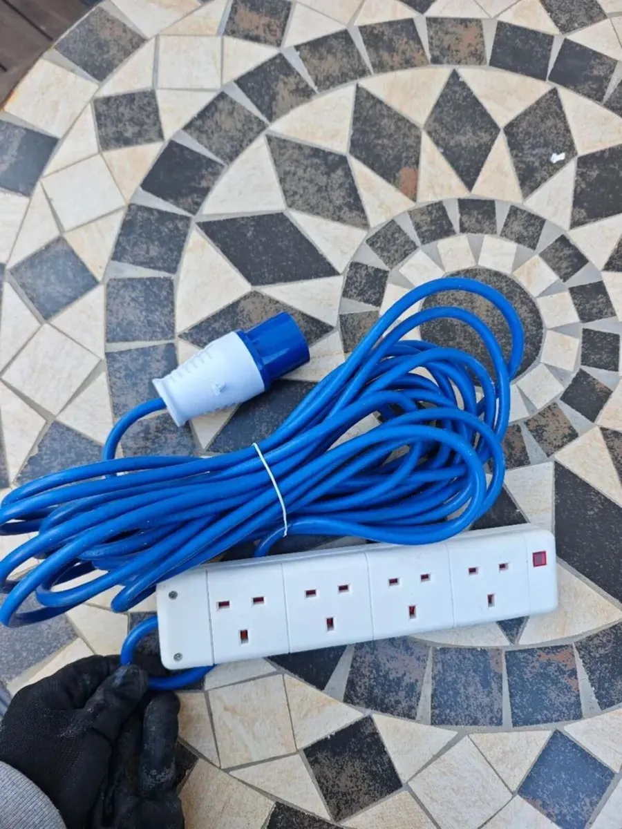 10+Metres Camping Electric Hook Up Cable - Image 1