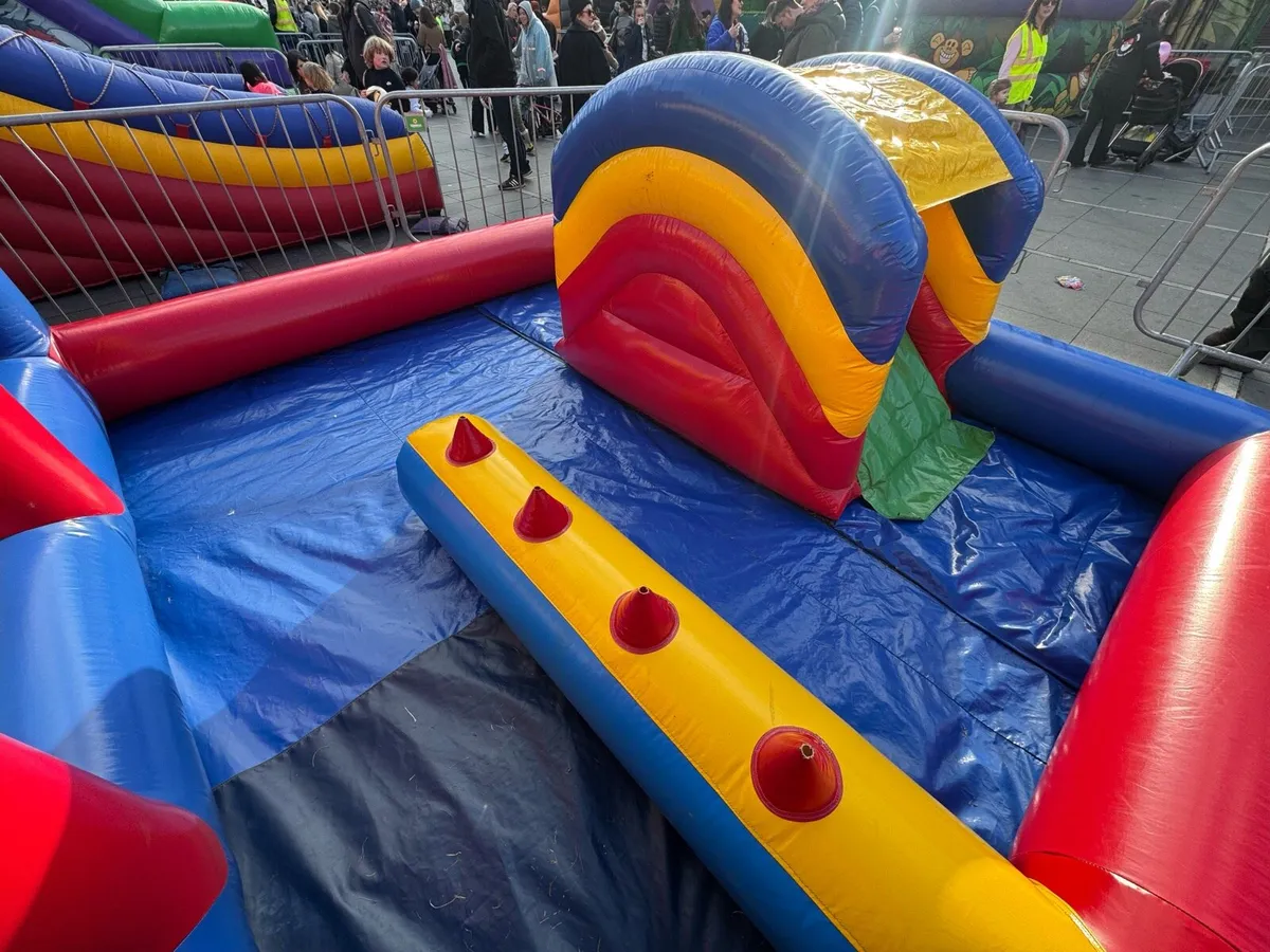 Bouncy castle - Playzone - Airquee - Image 2