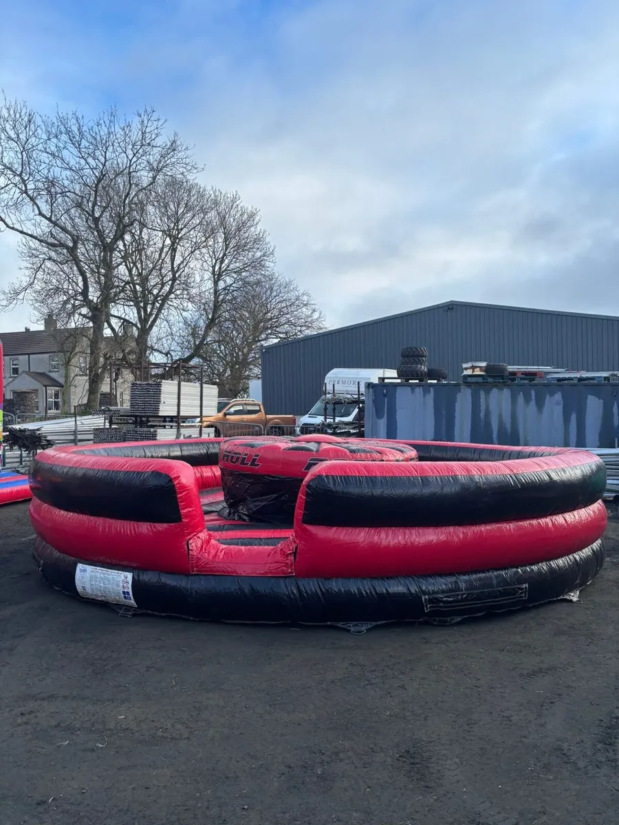 Bouncy castle - rock n roll - Airquee - Image 1