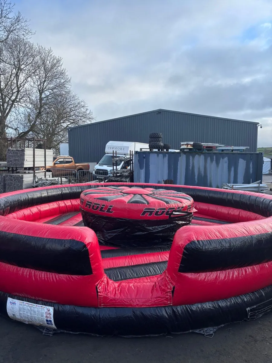 Bouncy castle - rock n roll - Airquee - Image 2