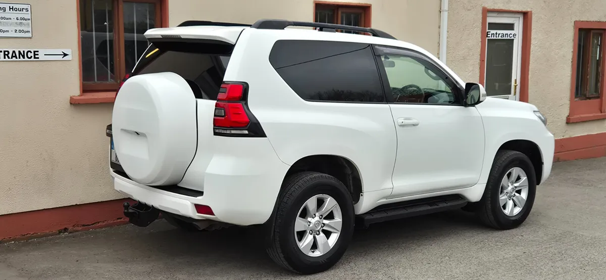 Toyota Land Cruiser 2021 Swb Manual Price Plus Vat - Image 4