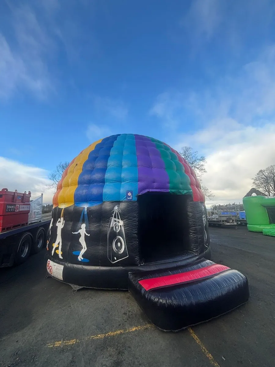 Bouncy castle - Disco Dome Large - Image 1