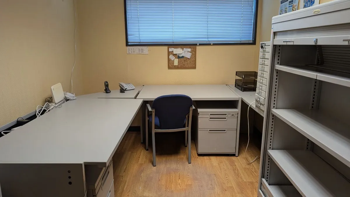 L-Shaped Office Desk – 2 drawers and 2 cabinets - Image 1