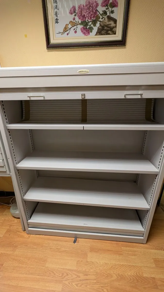 L-Shaped Office Desk – 2 drawers and 2 cabinets - Image 2