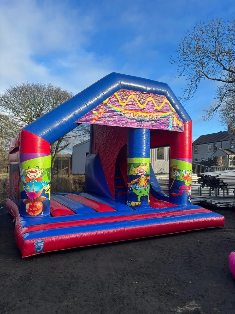 Bouncy castle - play n slide - Airquee - Image 3
