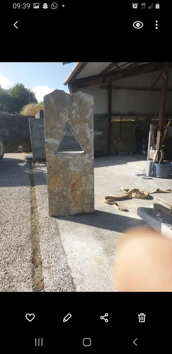 Limestone monolith - Image 2