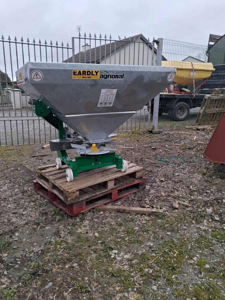 Agrional  Spreader 1/2 tonne New - Image 2