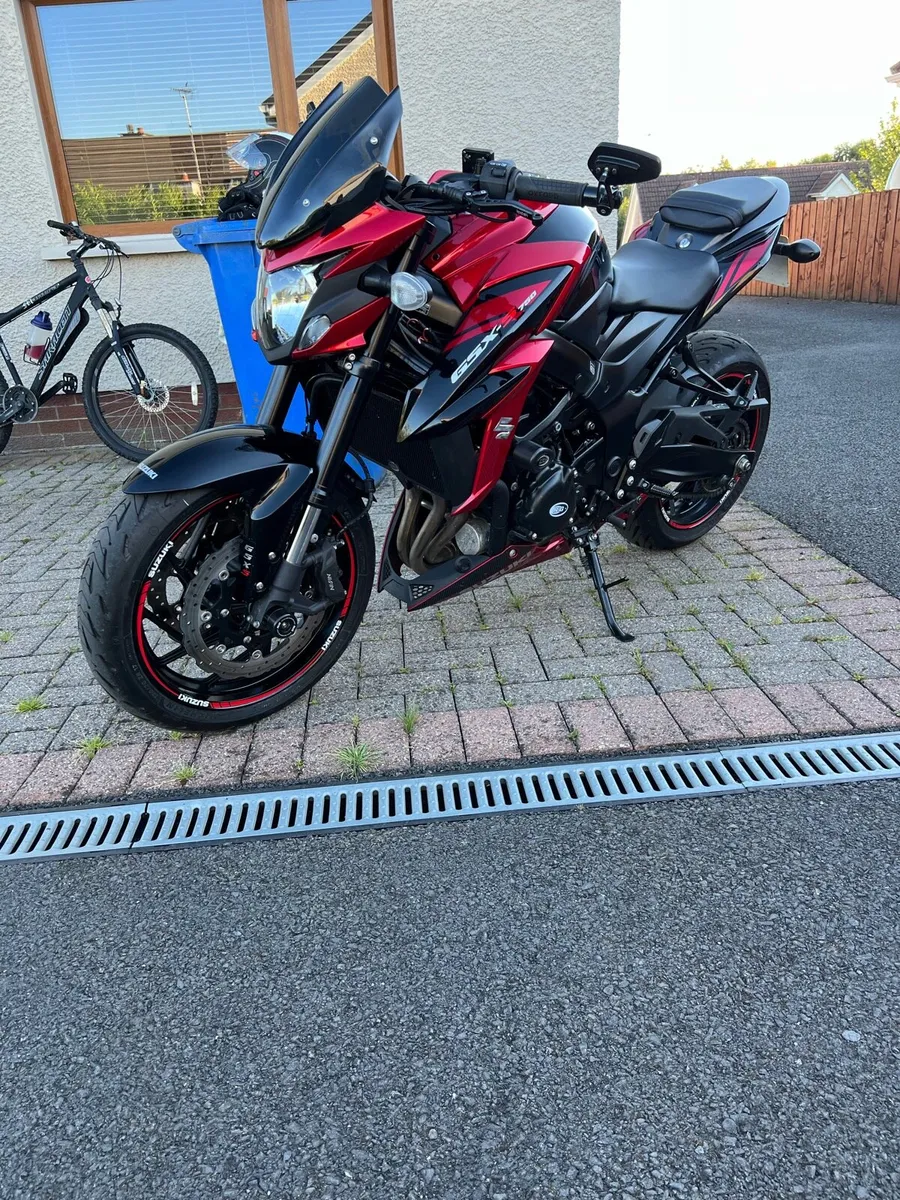 Suzuki GSX-s 750 mt07 mt09 Cbr bandit - Image 3