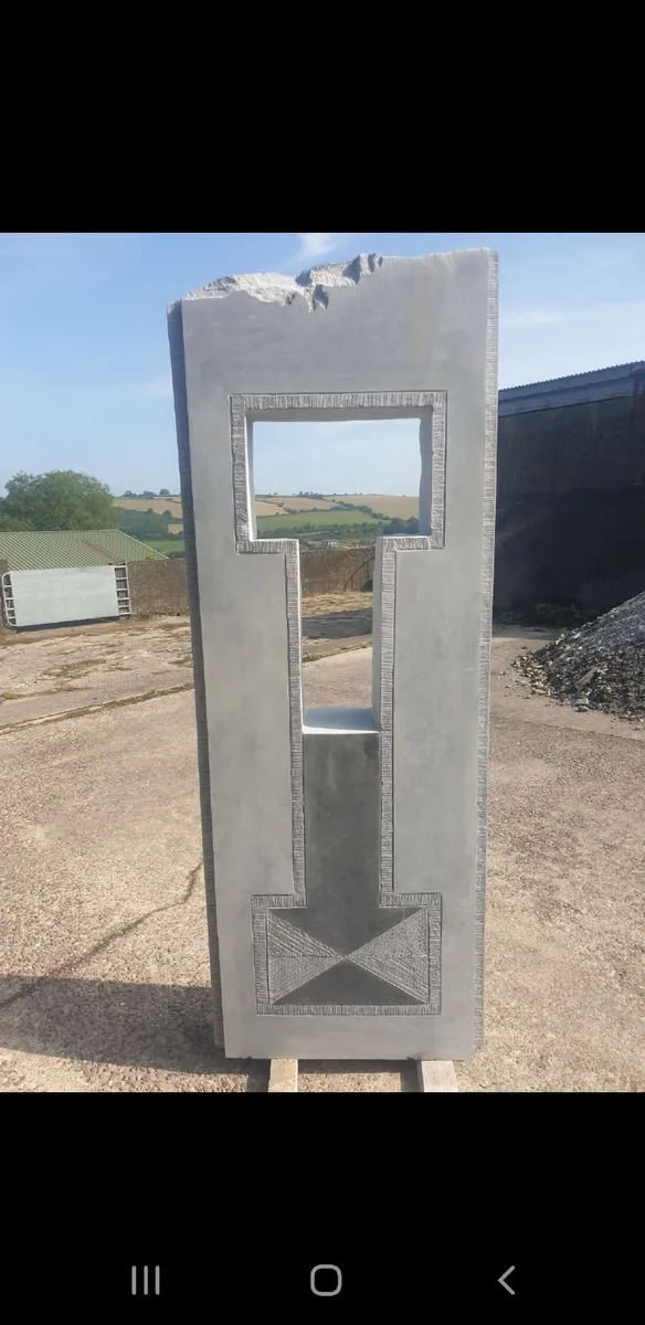 Kilkenny limestone monolith - Image 1