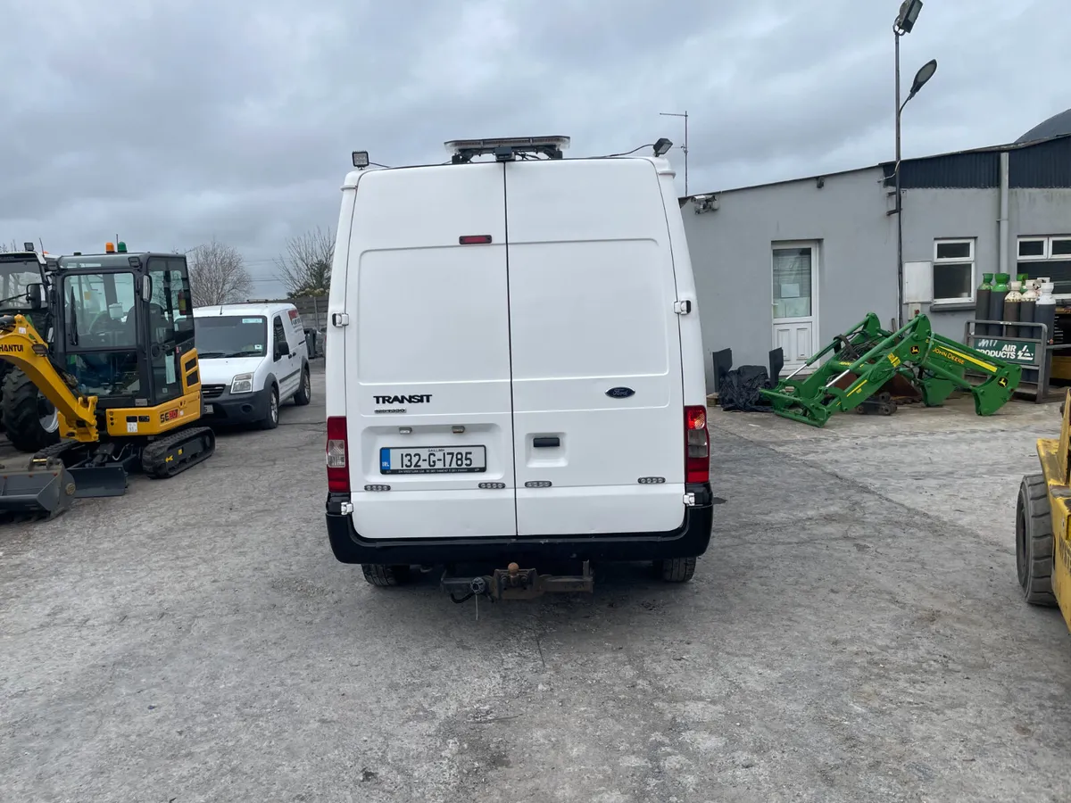 Ford Transit T330 Van - Image 4