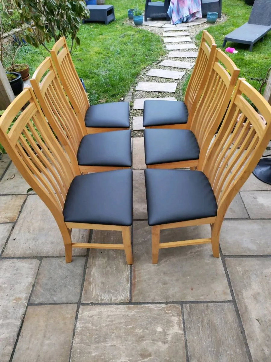 6 kitchen dining chairs - Image 1