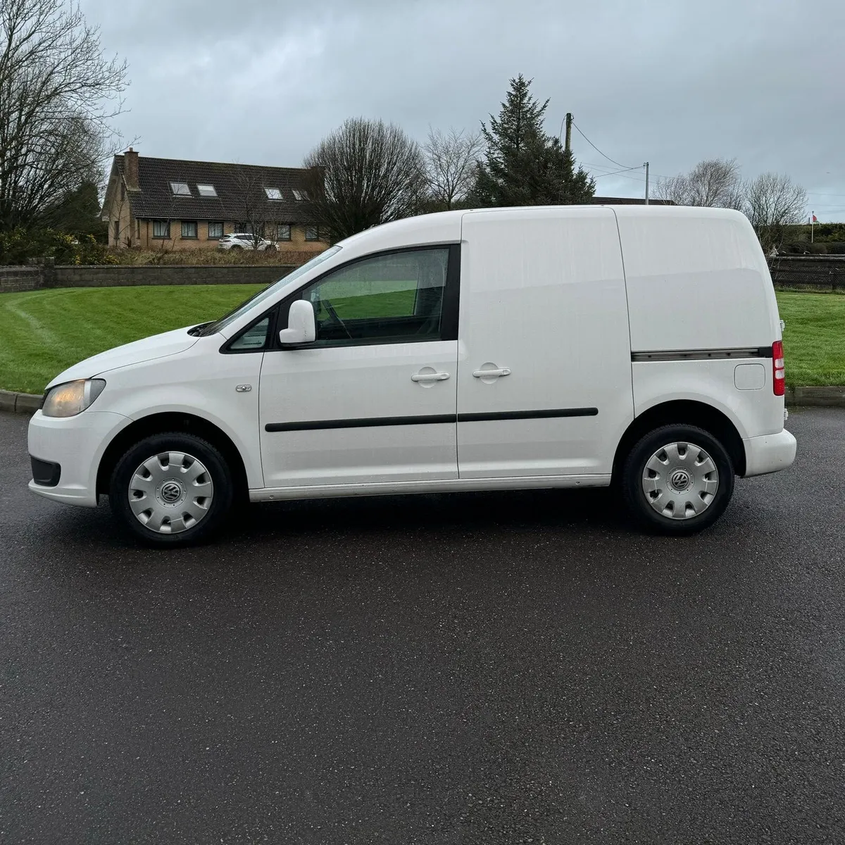 2015 VW CADDY TDI VAN - Image 3