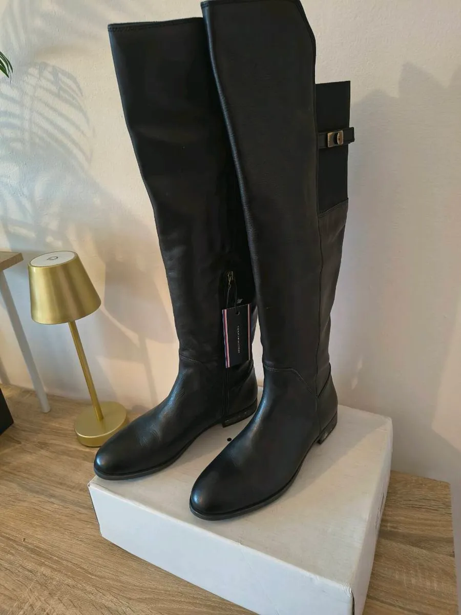 Tommy Hilfiger leather boots - Image 1