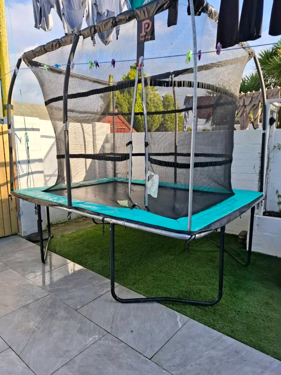 10 ft x 7 ft Trampoline - Image 1
