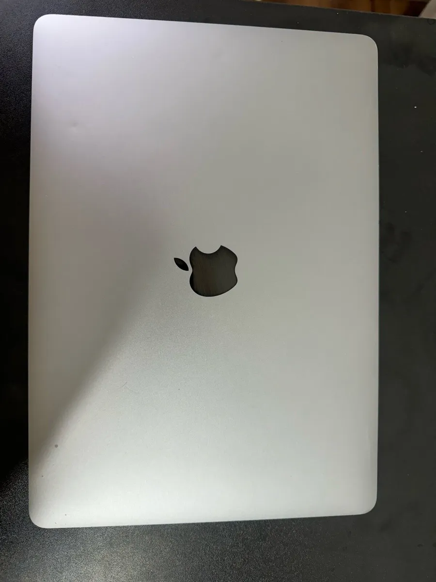 Macbook air - Image 2