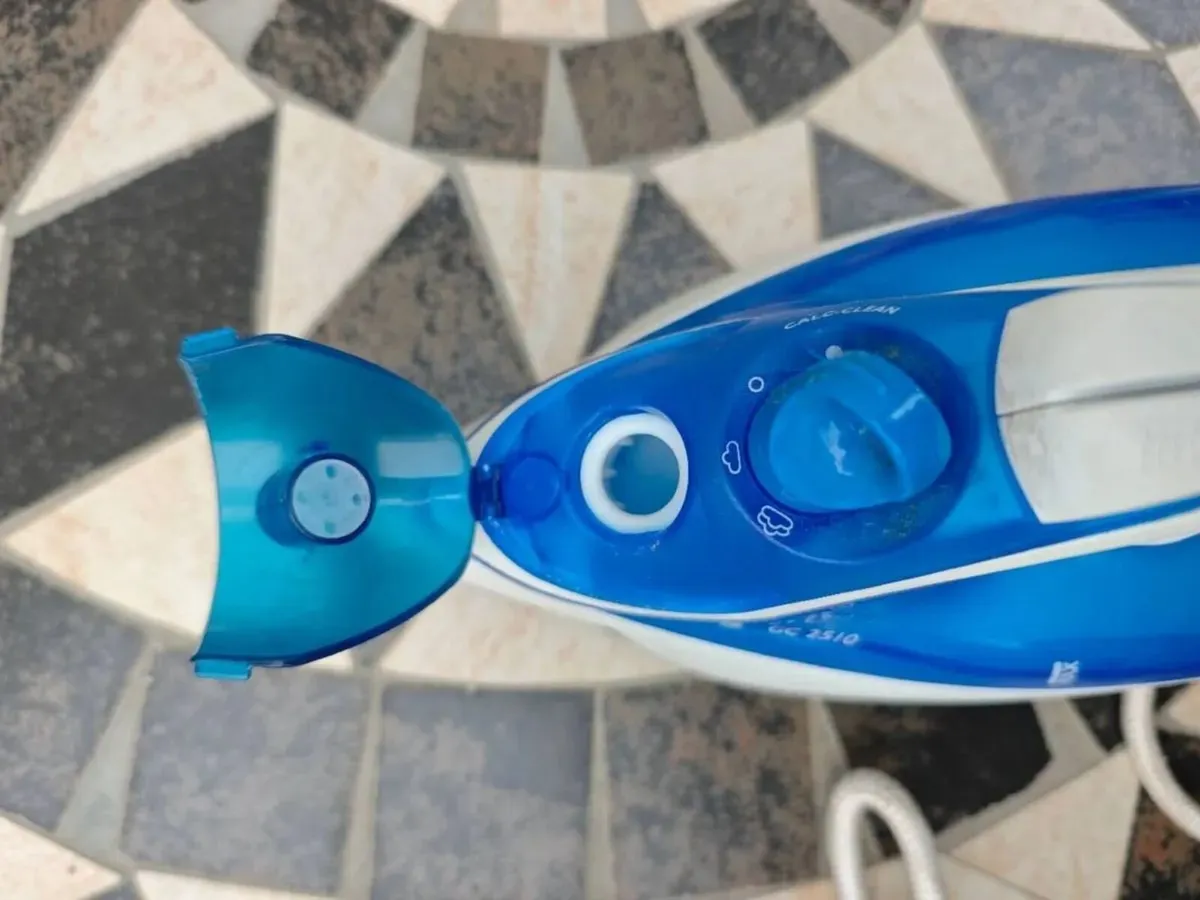 used iron, working well, collection from Dublin 18 - Image 2