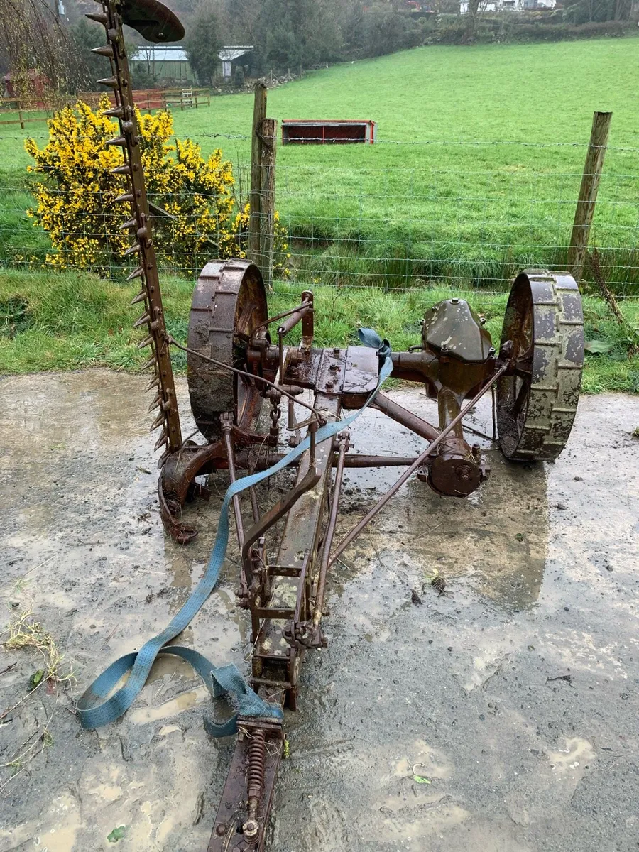 Old bar mower - Image 2