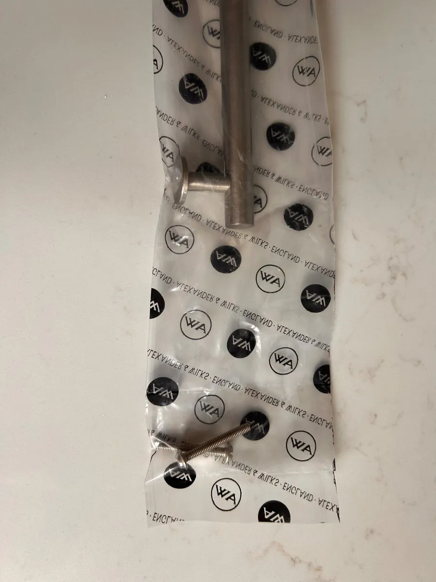 4 x Top Quality Satin Nickel Cupboard Pulls - Image 3