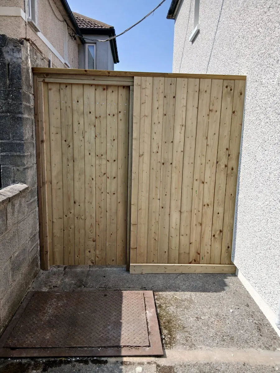 Side gates. - Image 4