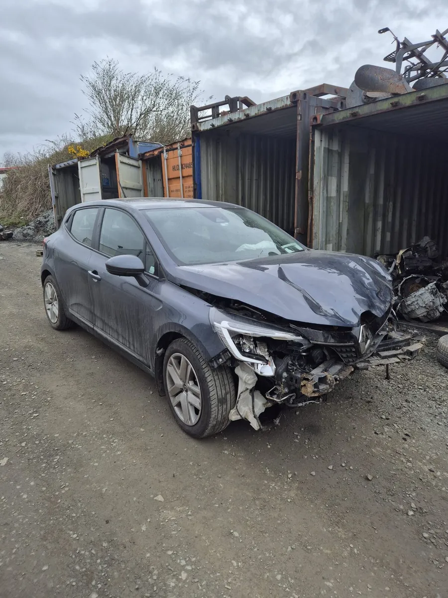 Renault Clio - Breaking only - Image 1