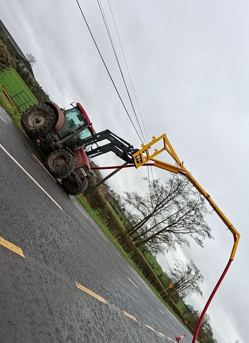 Umbilical farm road crossings slurry arm - Image 1