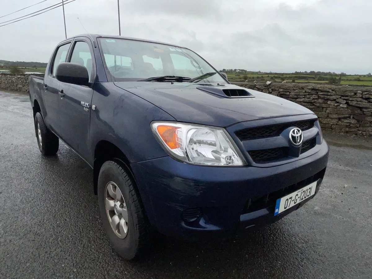 2007 Toyota Hilux - Image 1