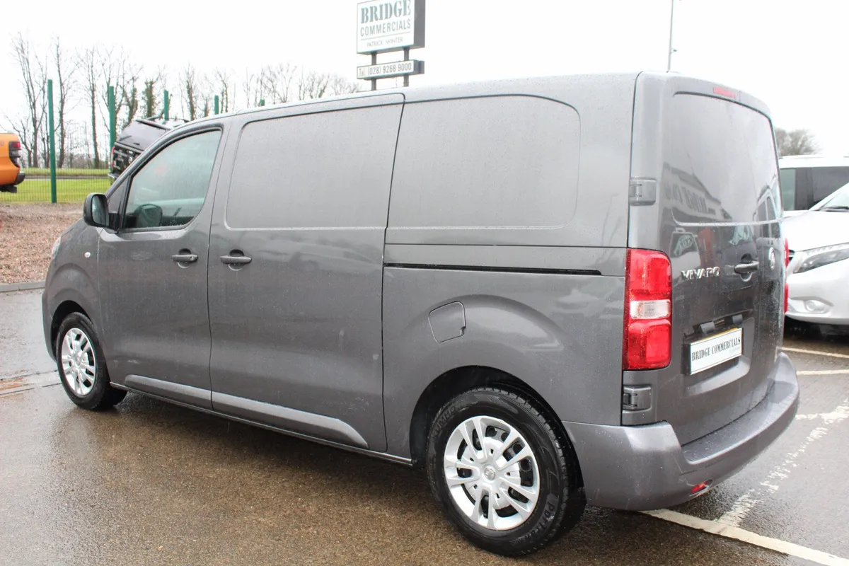 2022 Vauxhall Vivaro 2700 L1H1 Sportive - Image 3