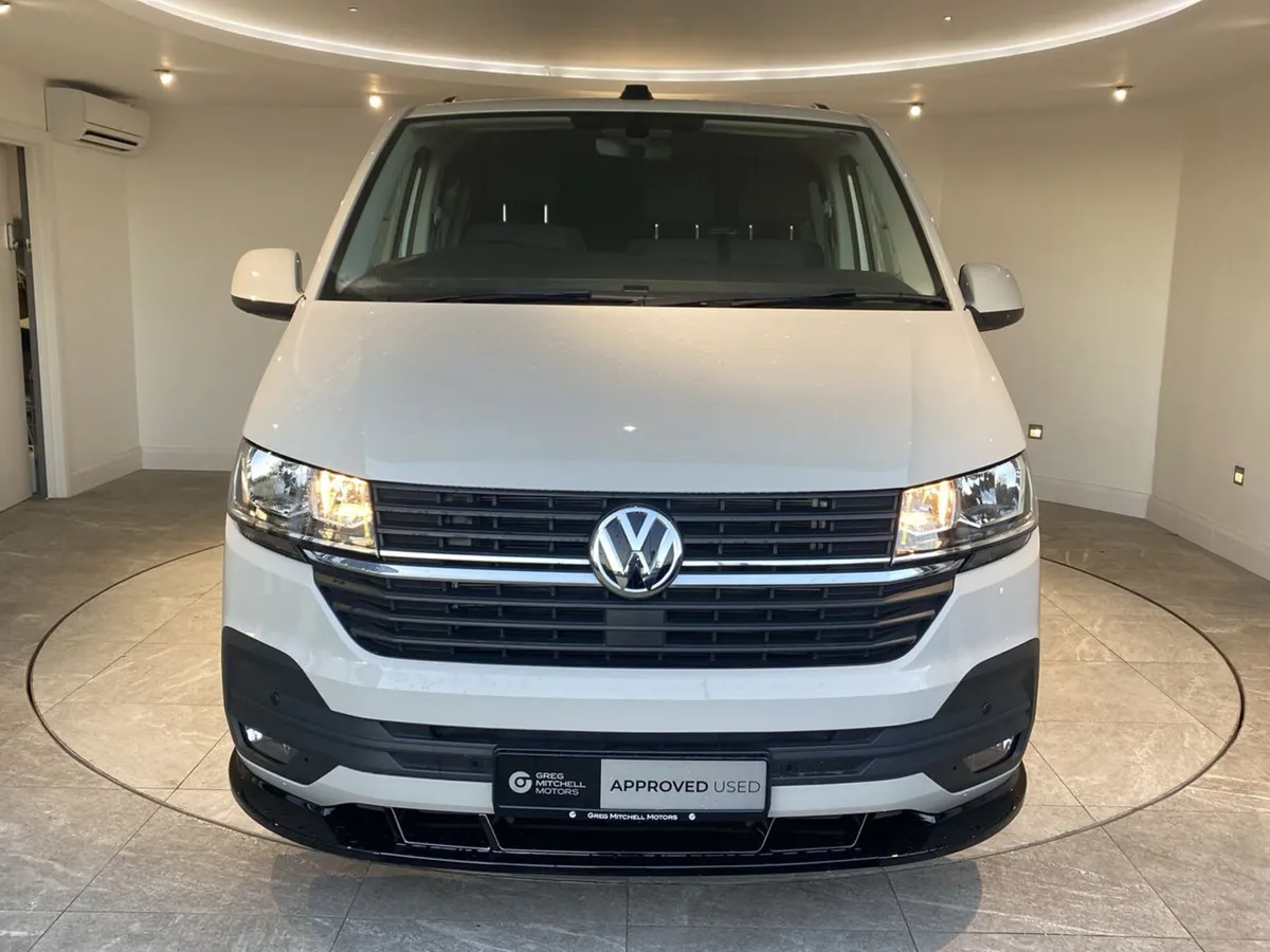 Volkswagen Transporter 2023 - Image 2